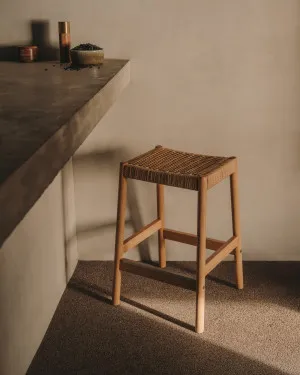 Yalia stool in solid oak wood in a natural finish and rope cord, height 65 cm FSC 100% by Kave Home, a Bar Stools for sale on Style Sourcebook