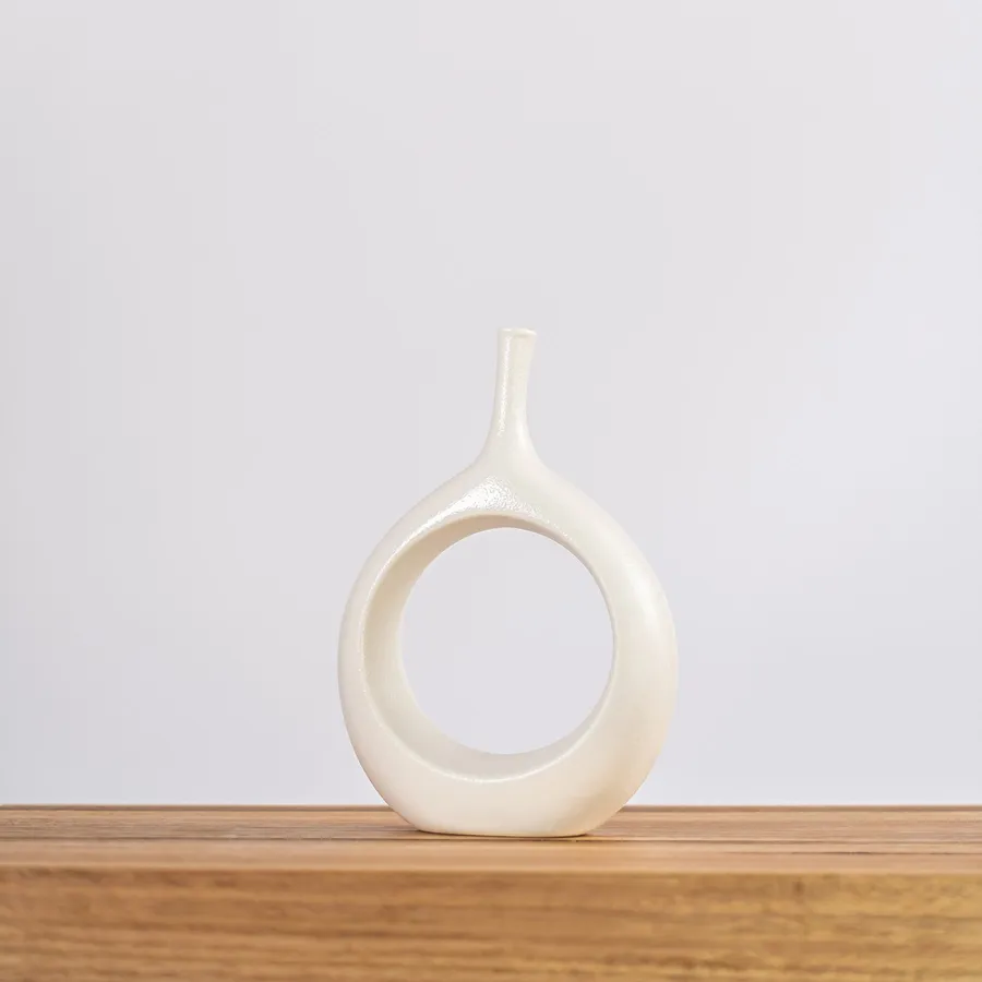 Ceramic Vase - Magnolia - White