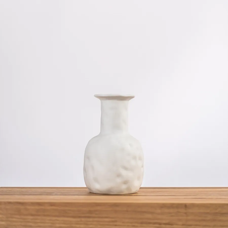 Ceramic Vase - Petunia - White