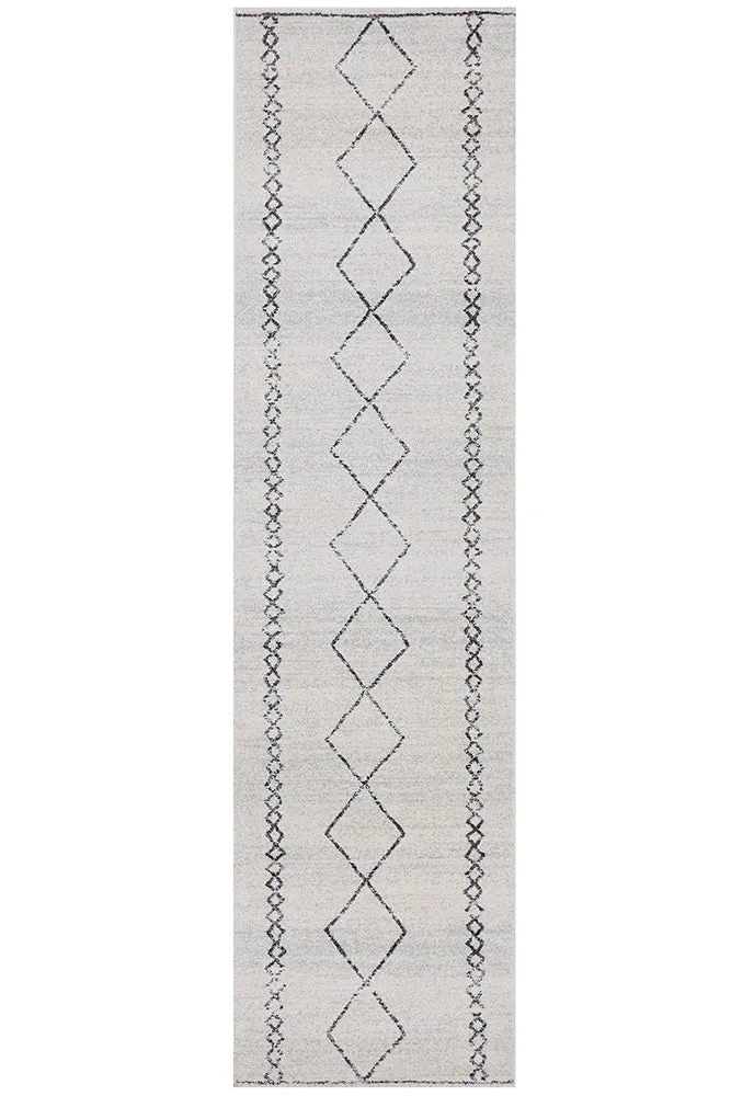 Paradise Kylie Runner