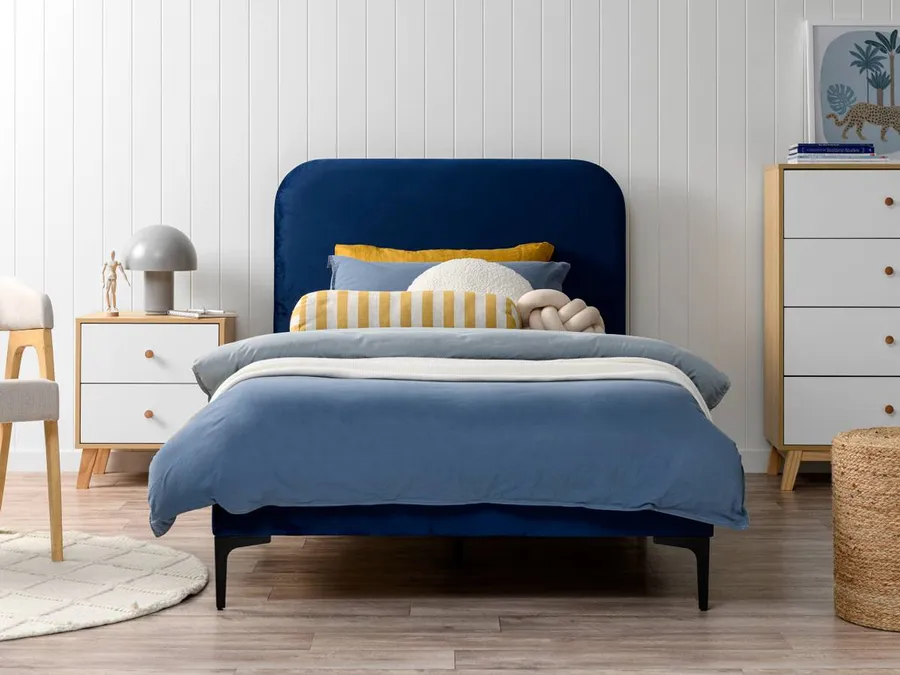 Blue single outlet bed