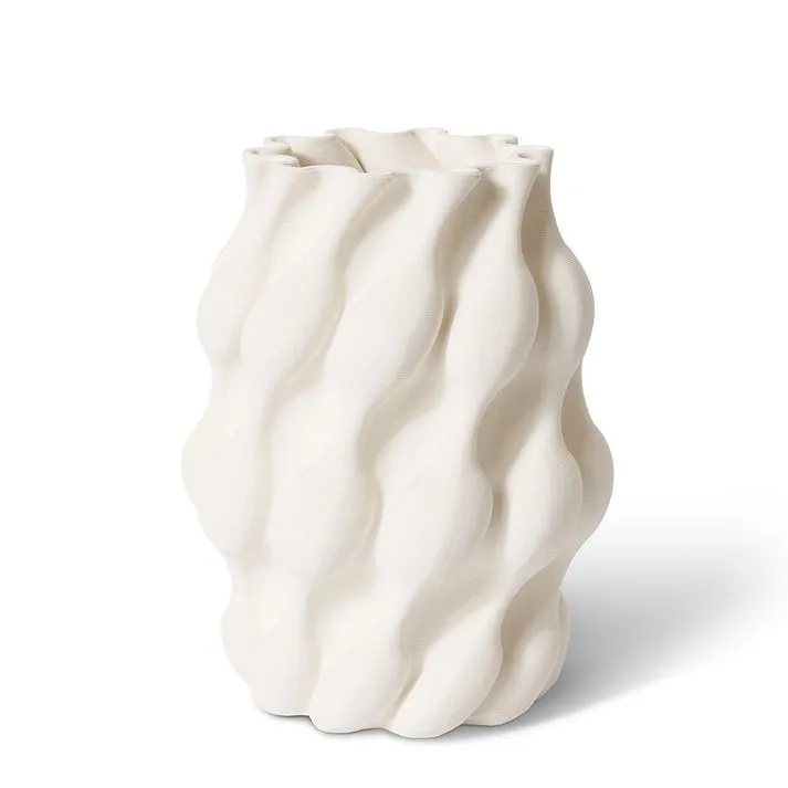 Mieke Vessel - 20 x 20 x 29cm