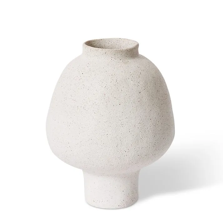 Matias Footed Vase - 25 x 25 x 32cm